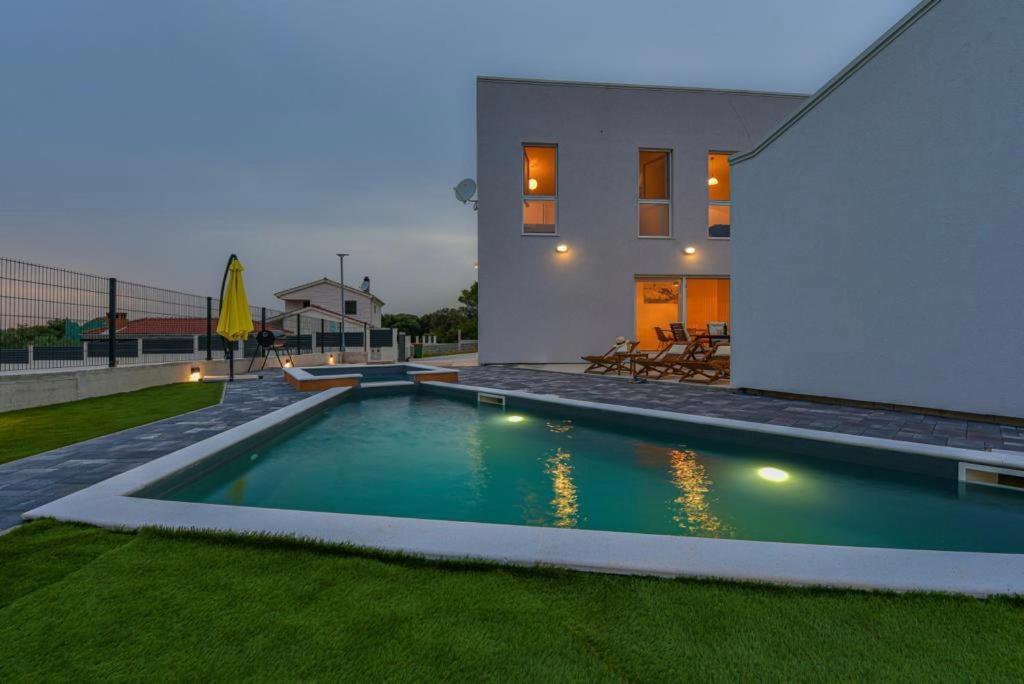 Villa Silente Sukosan Bagian luar foto