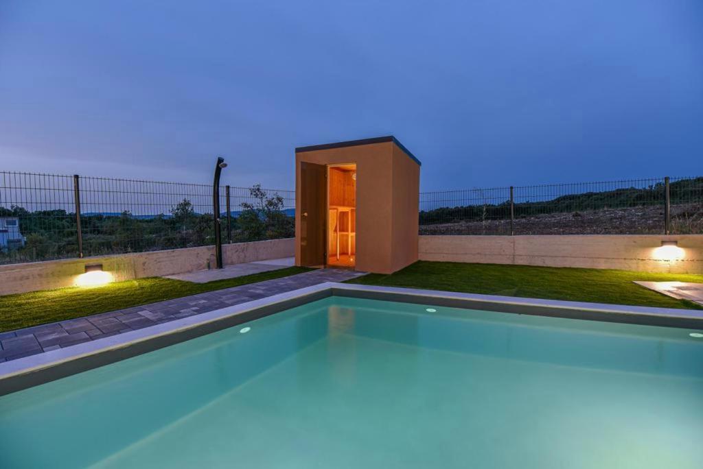 Villa Silente Sukosan Bagian luar foto