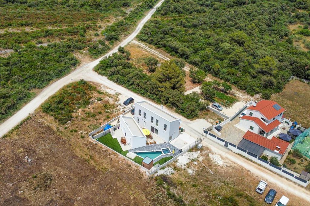 Villa Silente Sukosan Bagian luar foto